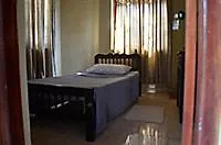 N And S Holiday Inn Negombo 2*,